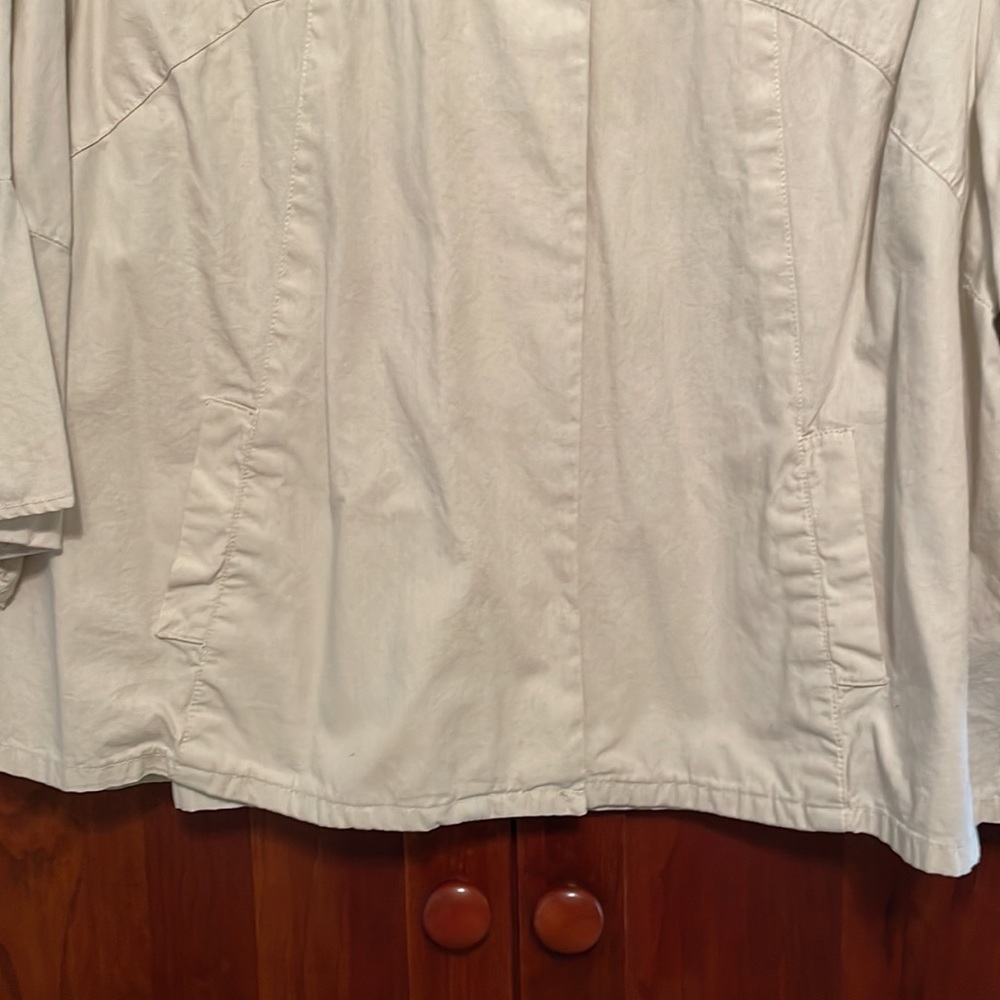Short jacket - Picture 3 of 5